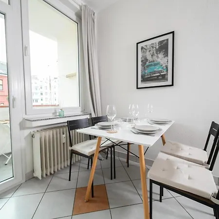 Apartment - With Balcony - Kitchen & Düsseldorf